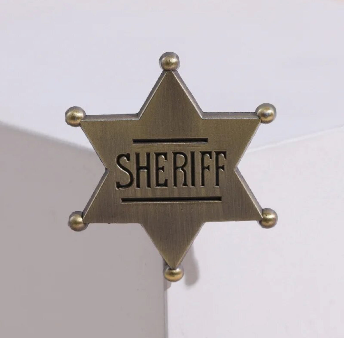Sheriff Star enamel pin - view 2