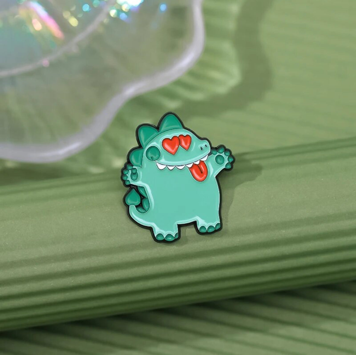 Dragon Lovers enamel pin - view 5