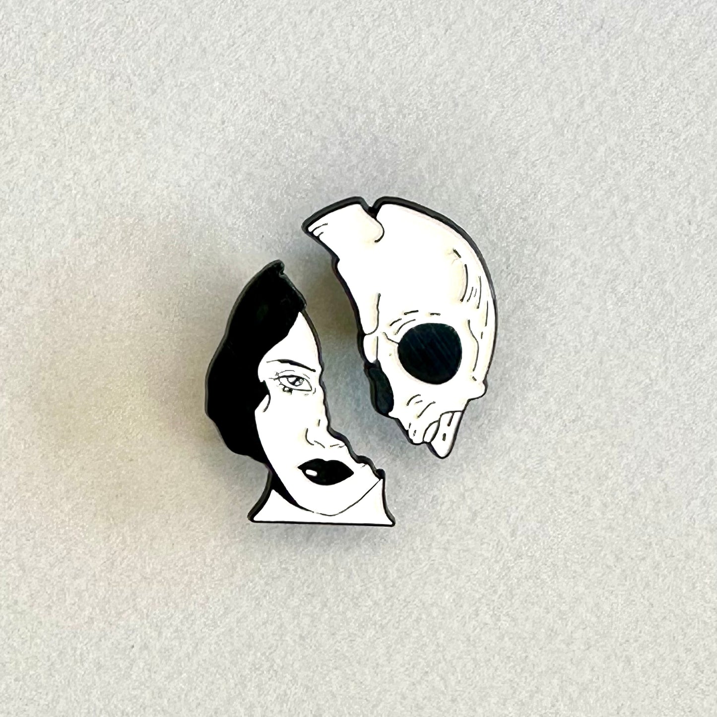 Face & Skull - Set of 2 Pins
